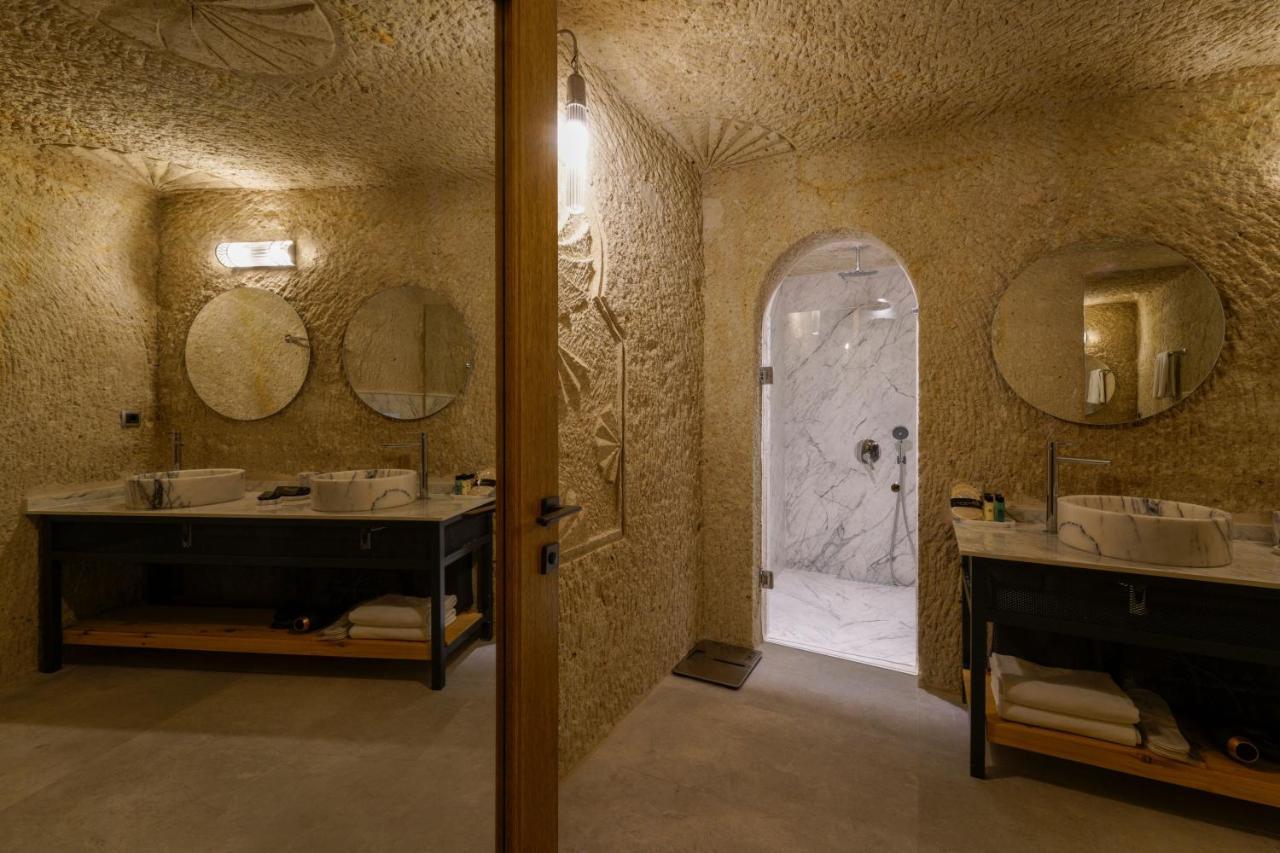 The Niche Cave Hotel *